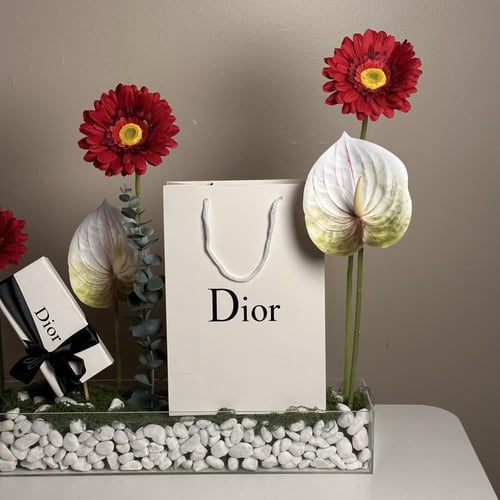 هدية نظارة بتنسيق أنيق