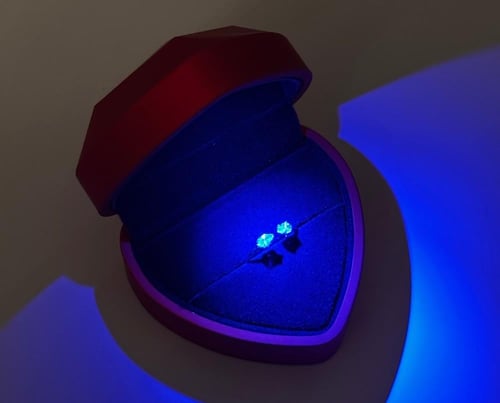 خاتم بتنسيق ورد