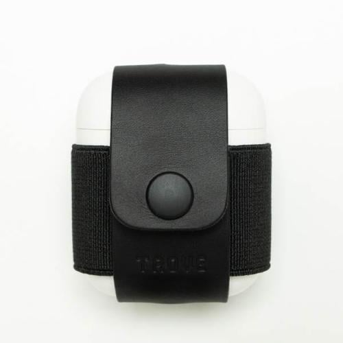 كفر اير بودز باللون الأسود من تروف