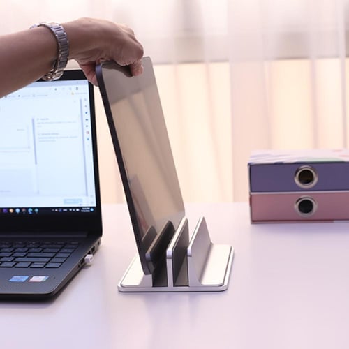 ستاند عامودي للابتوب باللون الفضي من نيتزي