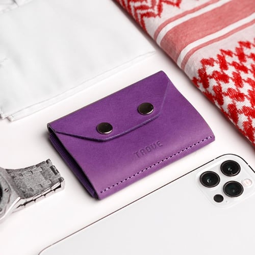 محفظة بطاقات الإصدار الثالث باللون البنفسجي من ترو...