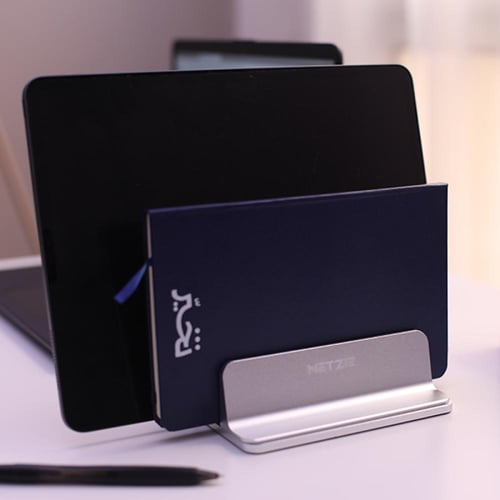 ستاند عامودي للابتوب باللون الفضي من نيتزي