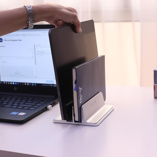 ستاند عامودي للابتوب باللون الفضي من نيتزي