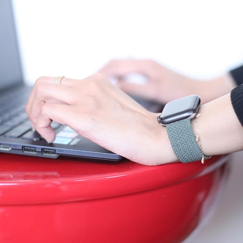 سوار ساعة ابل قماش (زيتي) مقاس 42/44 من نيتزي