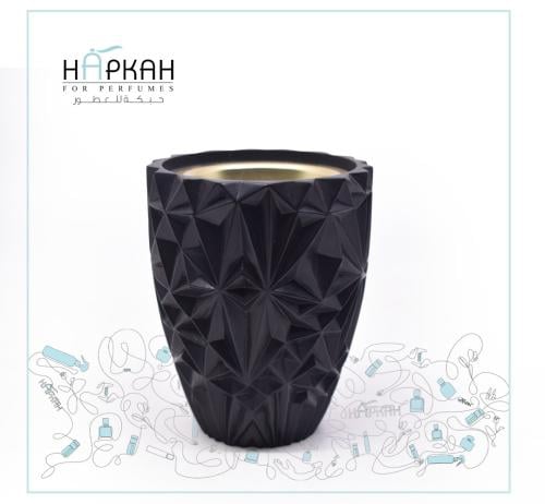 مبخرة سوداء منقوشة