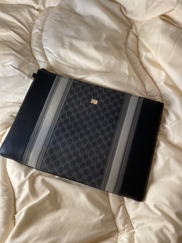 باوتش لون black