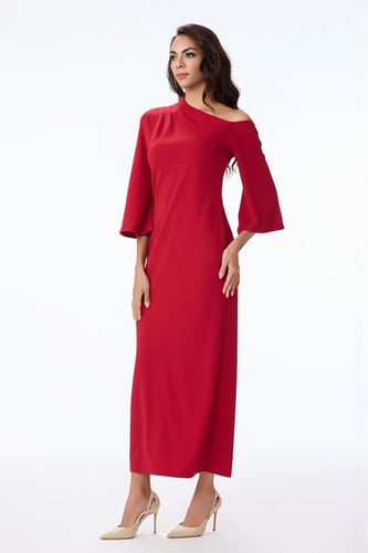 فستان كريب احمر بكتف روماني