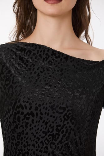 فستان طبع مخمل