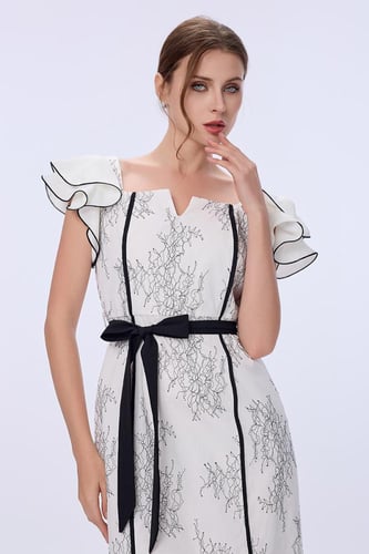 فستان دانتيل اوف وايت