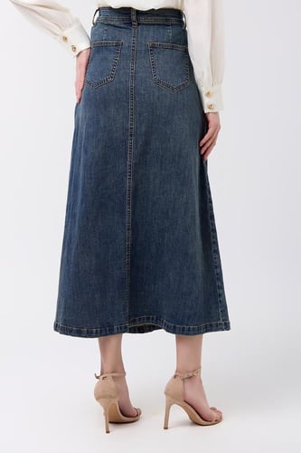 تنورة جينز كلاسيكية