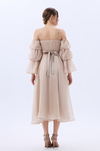 فستان اورغنز مع الورود