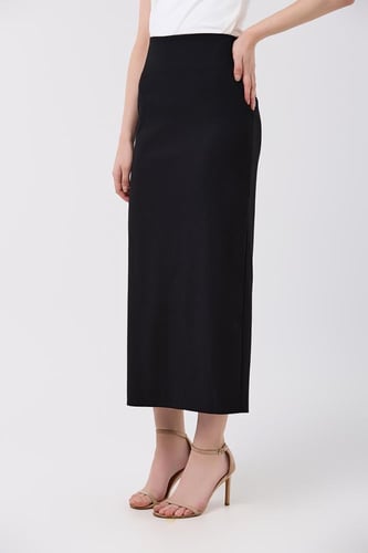 تنورة كريب أسود ستريت