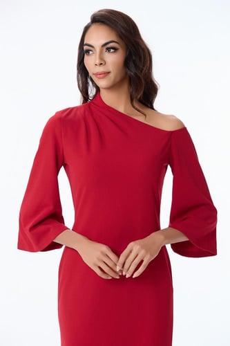 فستان كريب احمر بكتف روماني