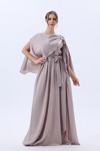 فستان شيفون مع كايب