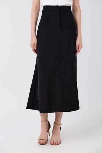 تنورة كريب اسود ناعم