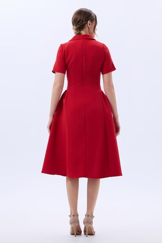 فستان احمر كريب ناعم