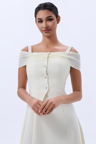 فستان كتان ناعم مع اورغنزا