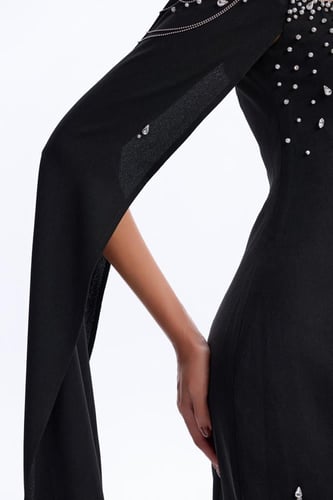 فستان سهرة اسود