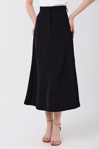 تنورة كريب اسود ناعم