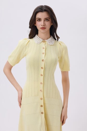 فستان أصفر صوف