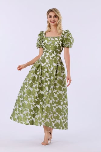 فستان جاكار أخضر و أوف وايت مرصع بالكريستال