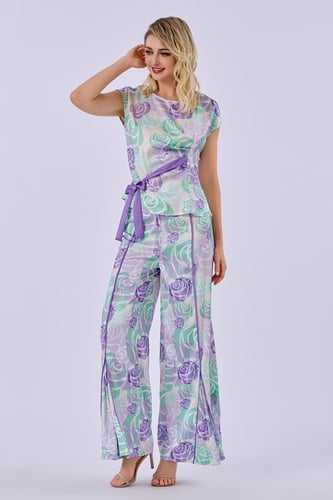 بلوزة ساتين بنقشة الورد البنفسجي