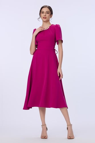 فستان فوشي برباط كورسيه جانبي