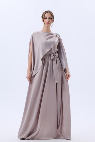 فستان شيفون مع كايب