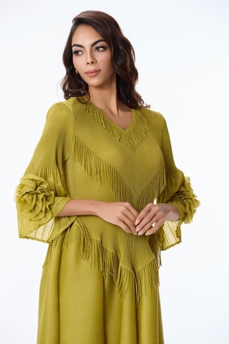 فستان بليسيه اخضر مع هدب