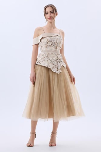 فستان غيبور مع تول