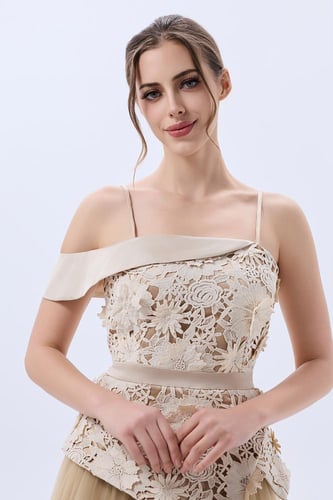 فستان غيبور مع تول