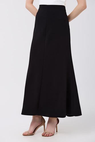 تنورة كريب أسود كلوش