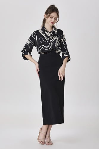 بلوزة مطبوعة اسود