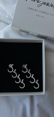 حلق طويل بحرف عربي