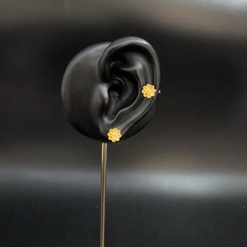 Gold flower earring