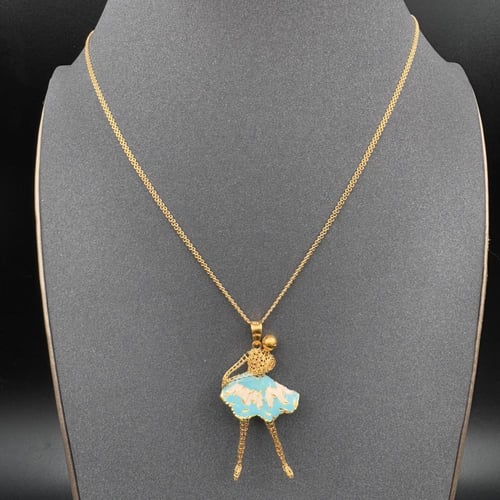 عقد ذهب الباليه