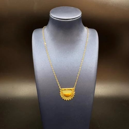 Traditional gold bracelet