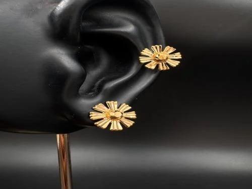 Gold ring