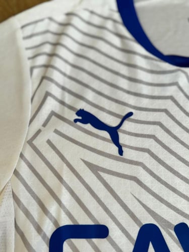 تيشيرت الهلال فئة اللاعبين ابيض 2025