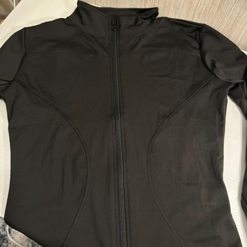 جاكيت رياضي بتصميمك رجالي