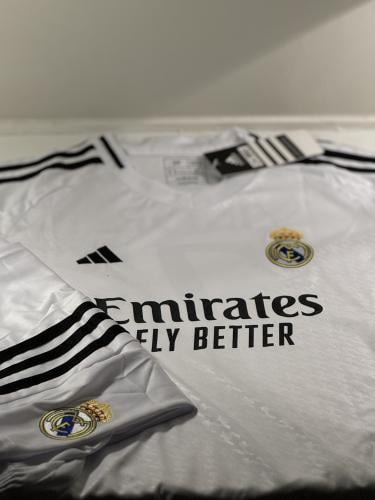 طقم ريال مدريد الاساسي 2024-2025