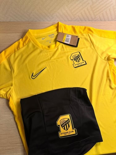 طقم الاتحاد تدريب