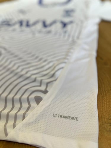 تيشيرت الهلال فئة اللاعبين ابيض 2025