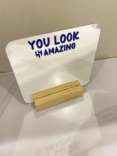 مرايا الهلال