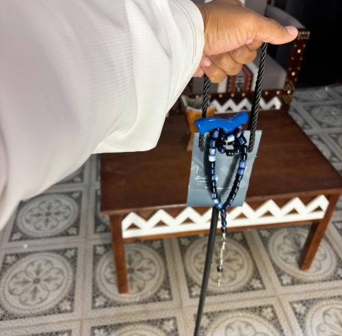 باقة التميز ، عصا فاخر بمقبض دائري بكلايت مع مسباح...