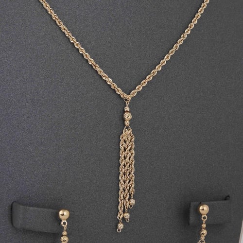 طقم كرات الذهب المتدلية ( عيار 18 )