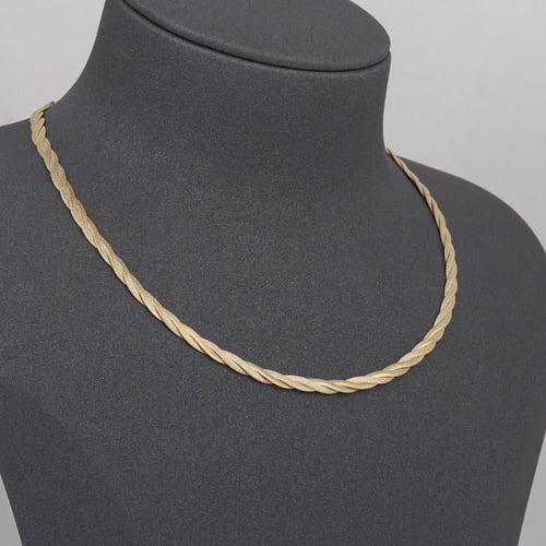 عقد ذهب ضفاير ( عيار 18 )