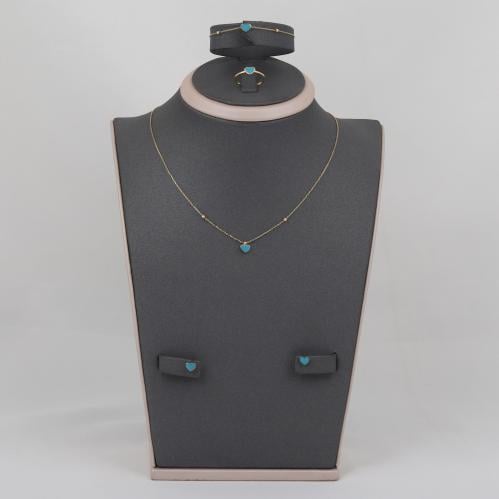 طقم ذهب قلب فيروزي ( عيار 18 )