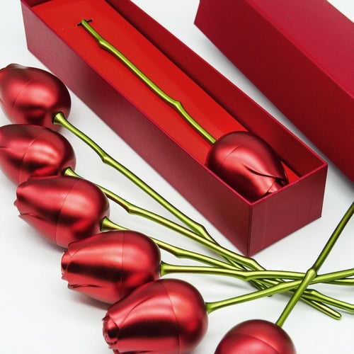 تغليف هدايا وردة الحب الفاخرة