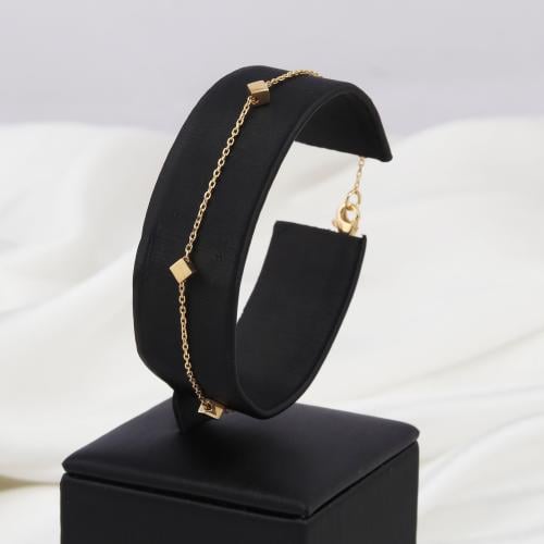 اسورة ذهب مربعات ( عيار 18 )